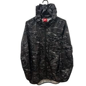Nike Ladies Camo Packable Trail Windbreaker Size XL